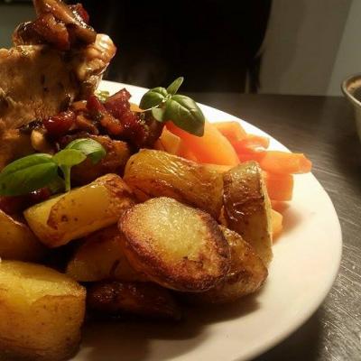 poltimore inn roast dinner